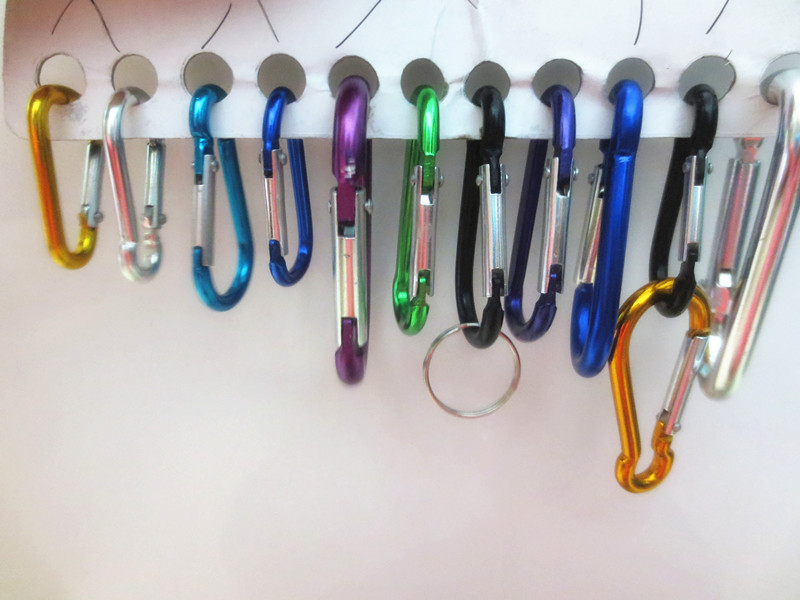 carabiner hooks